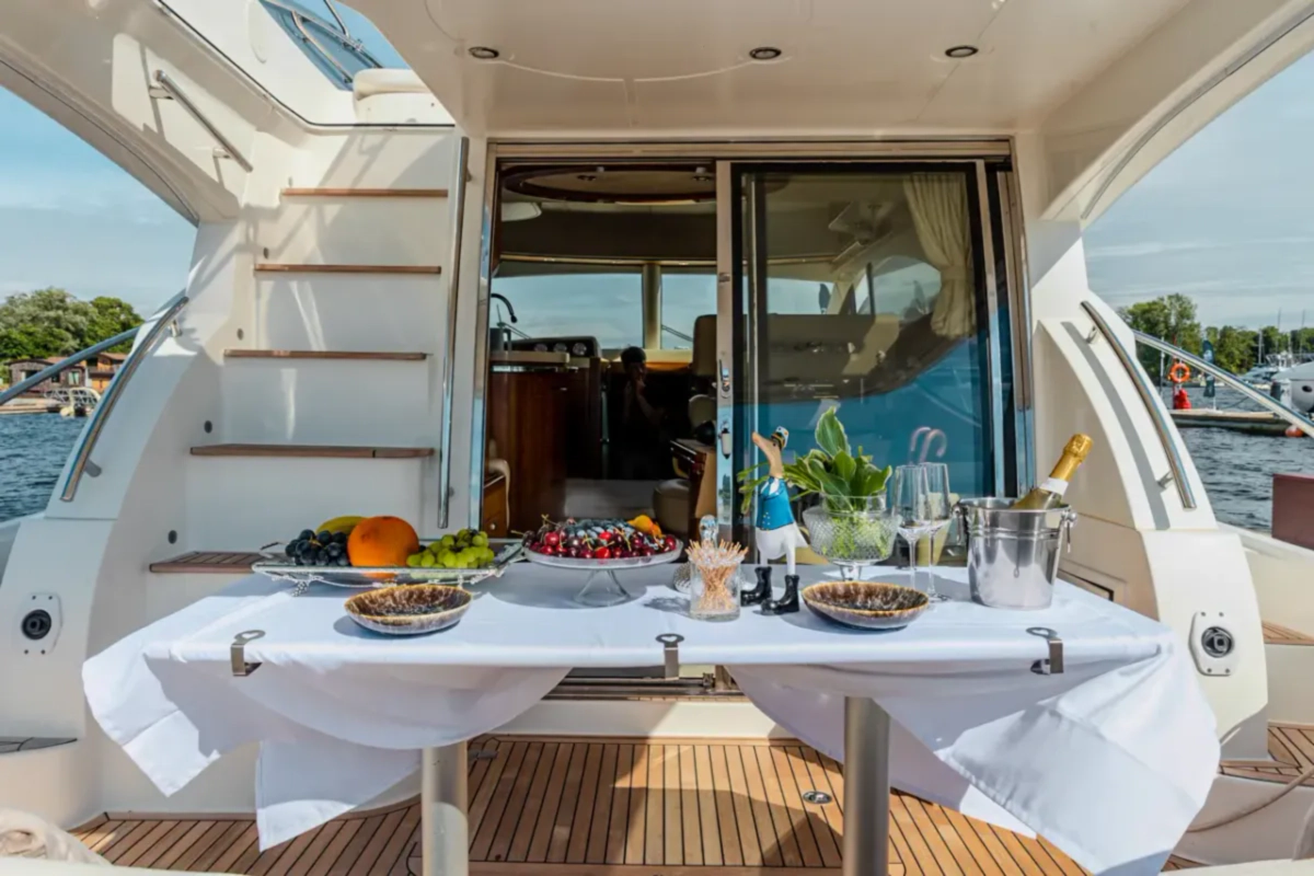 Яхта Galeon 440 image- 3